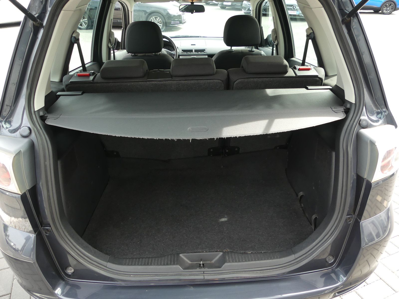Fahrzeugabbildung Mazda 2 Lim. 1.4 Active