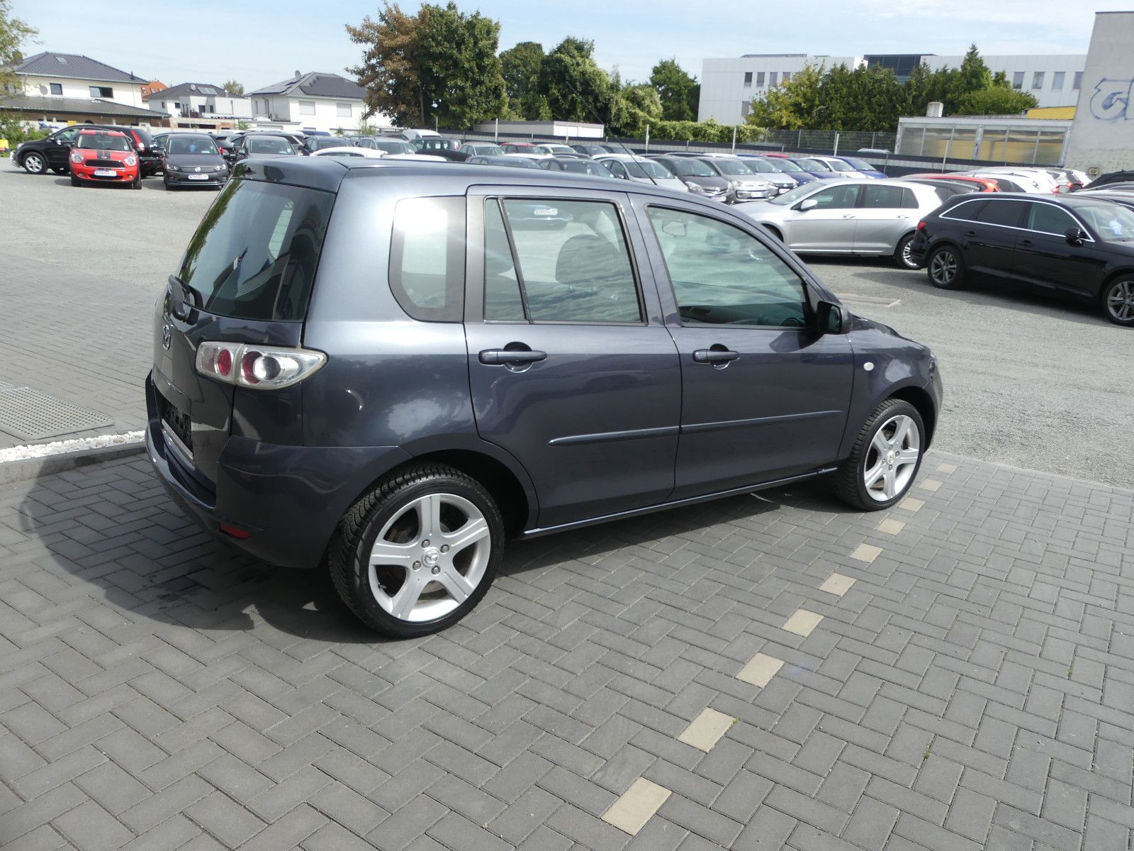 Fahrzeugabbildung Mazda 2 Lim. 1.4 Active