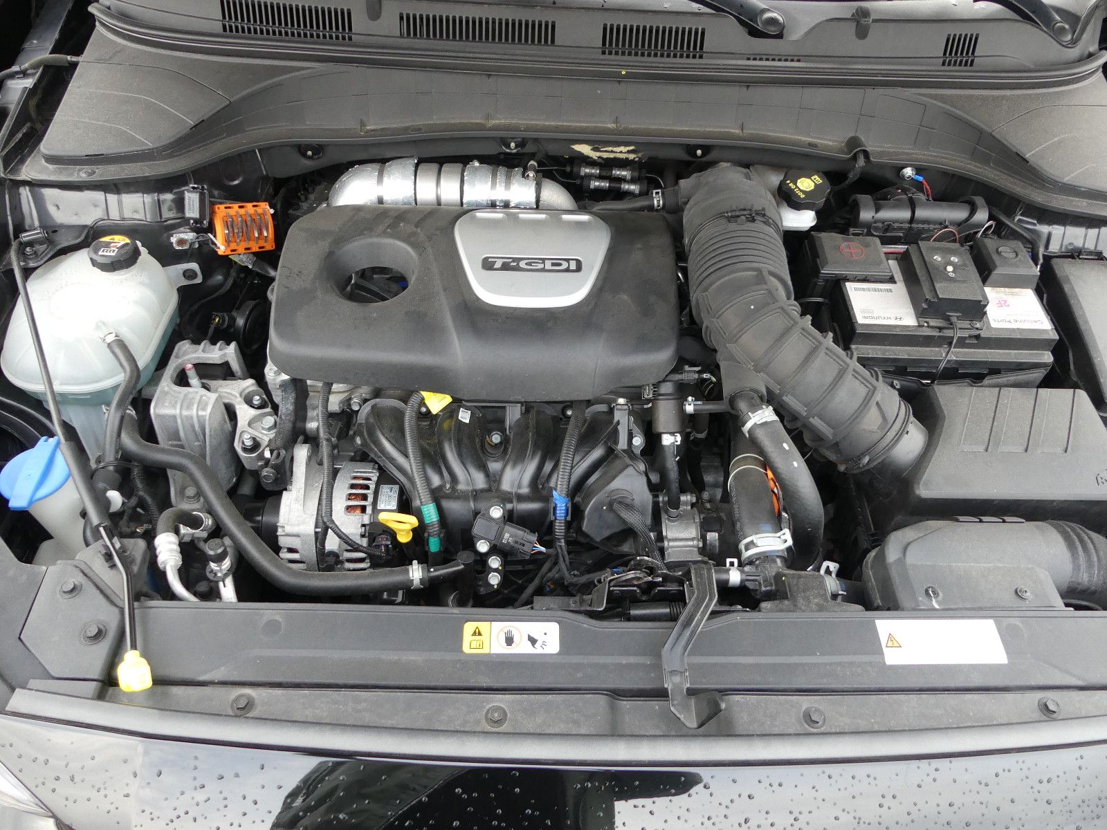 Fahrzeugabbildung Hyundai Kona Premium 4WD"85TKM"SCHECKHEFTGEPF."