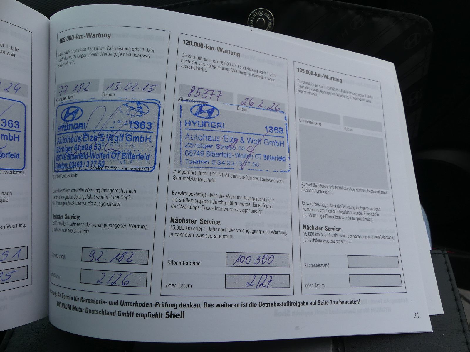 Fahrzeugabbildung Hyundai Kona Premium 4WD"85TKM"SCHECKHEFTGEPF."