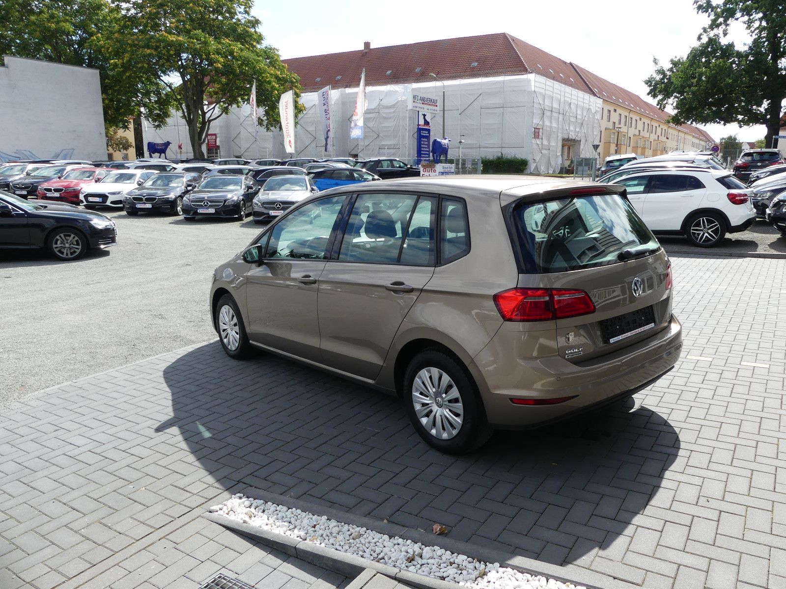 Fahrzeugabbildung Volkswagen Golf Sportsvan VII Trendline BMT/Start-Stopp