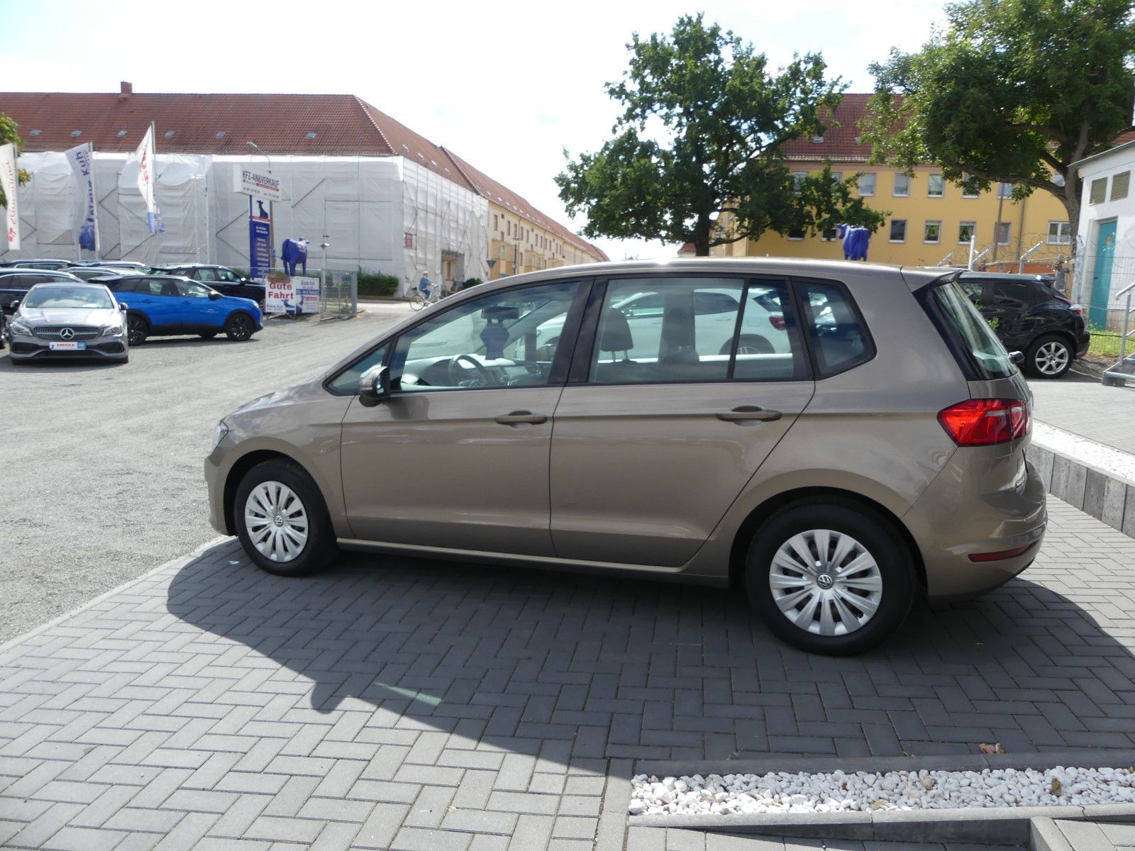 Fahrzeugabbildung Volkswagen Golf Sportsvan VII Trendline BMT/Start-Stopp