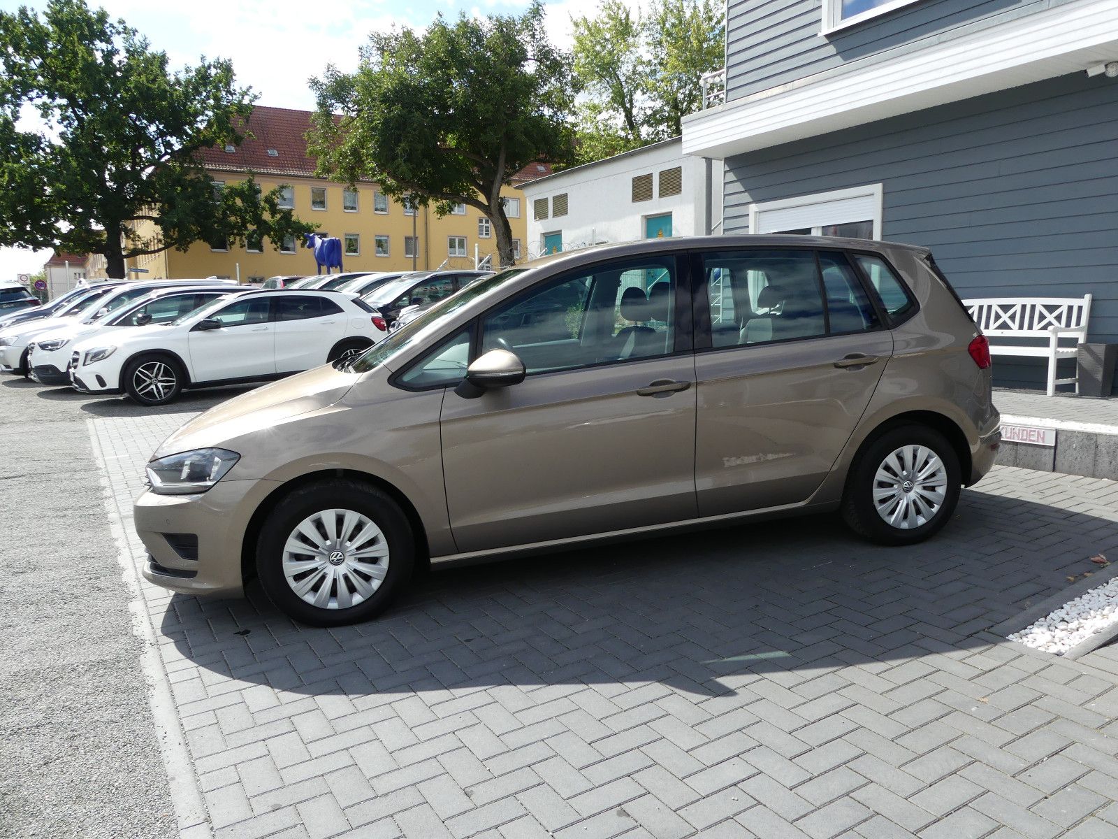 Fahrzeugabbildung Volkswagen Golf Sportsvan VII Trendline BMT/Start-Stopp