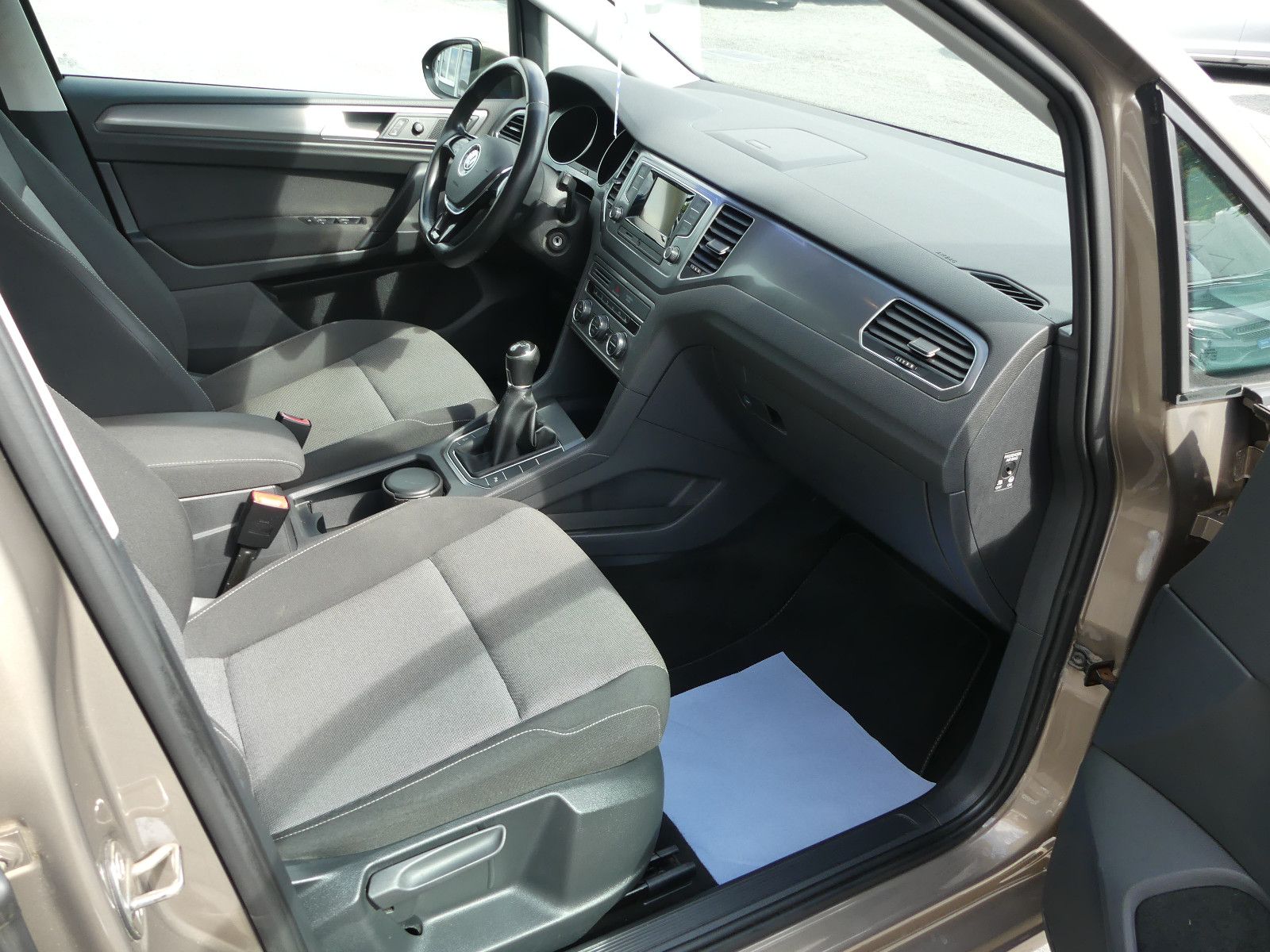 Fahrzeugabbildung Volkswagen Golf Sportsvan VII Trendline BMT/Start-Stopp