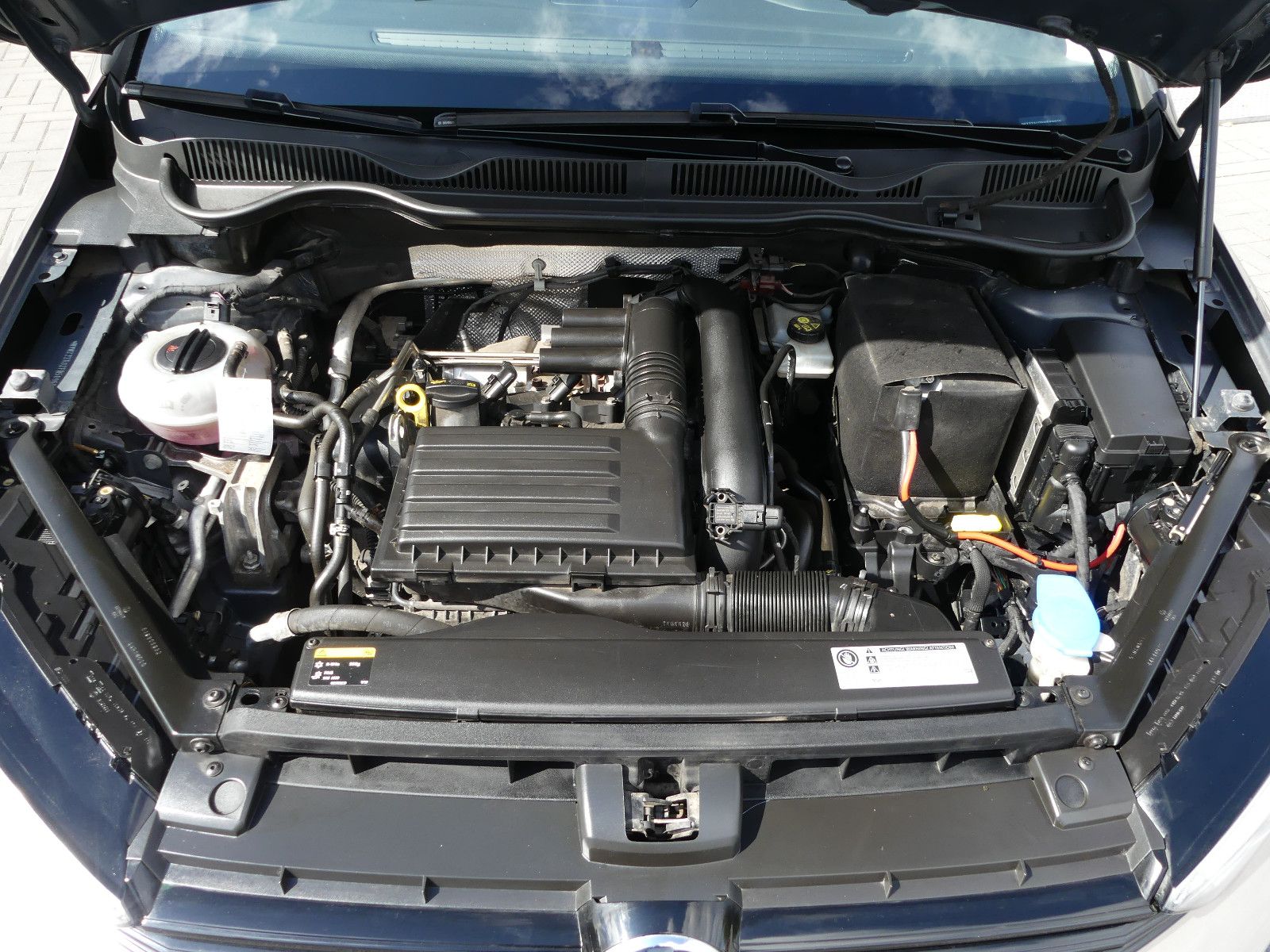 Fahrzeugabbildung Volkswagen Golf Sportsvan VII Trendline BMT/Start-Stopp