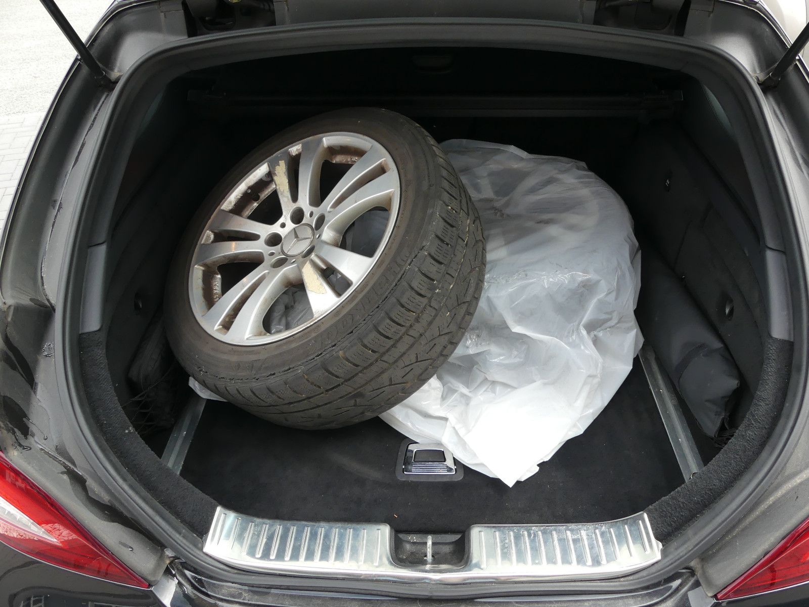 Fahrzeugabbildung Mercedes-Benz CLS . 250 BlueTec / d 4Matic