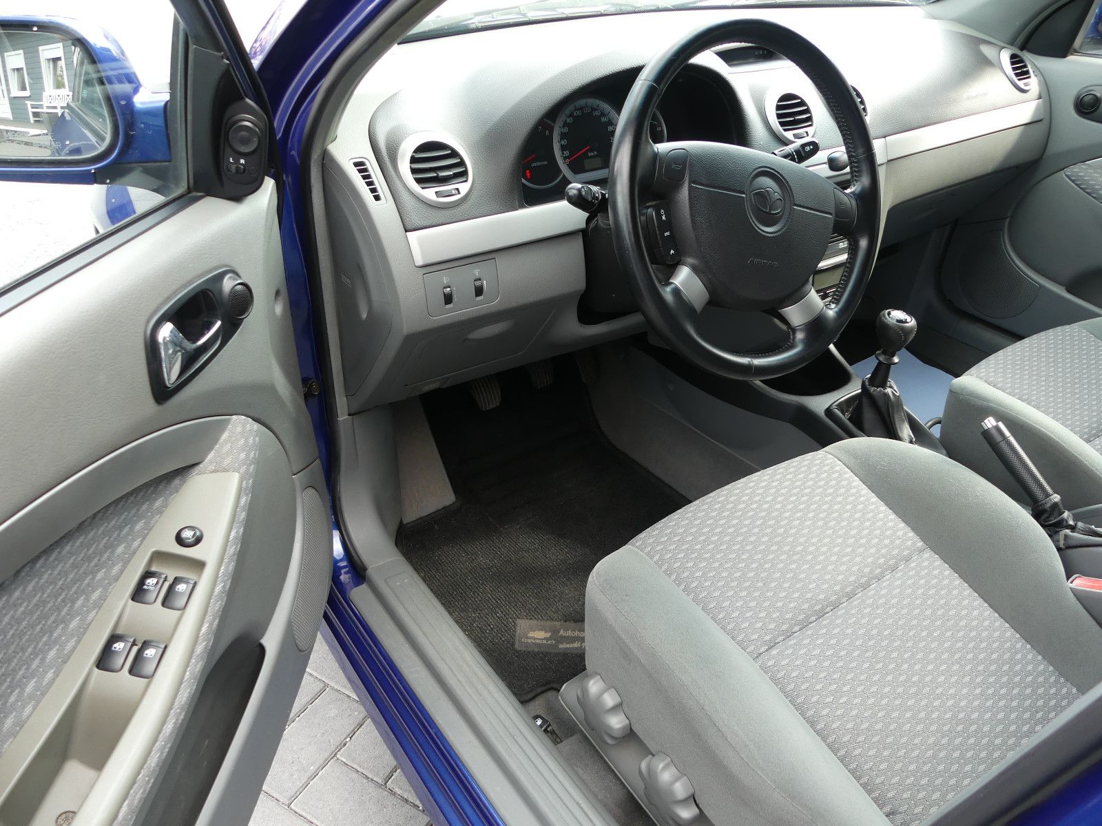 Fahrzeugabbildung Chevrolet Lacetti CDX