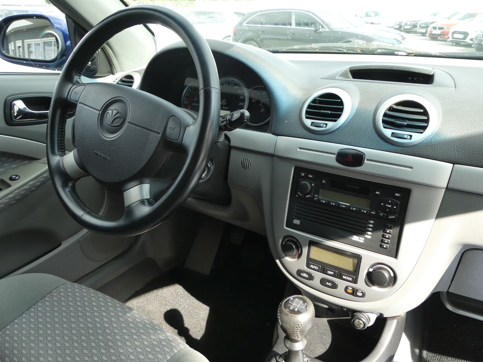 Fahrzeugabbildung Chevrolet Lacetti CDX