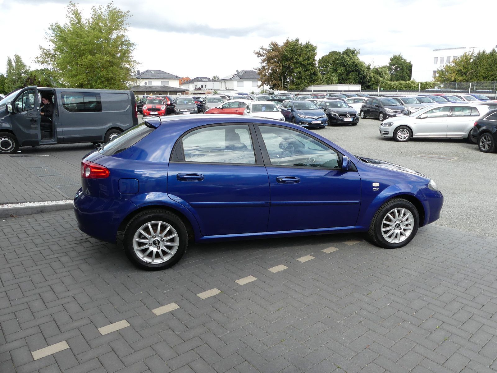 Fahrzeugabbildung Chevrolet Lacetti CDX