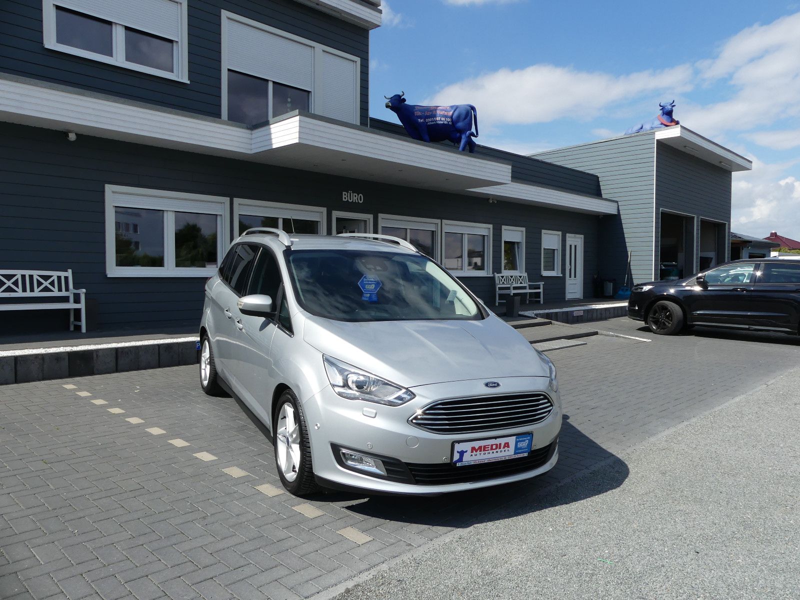 Fahrzeugabbildung Ford Grand C-Max Grand C-MAX Titanium, * 7 SITZER*