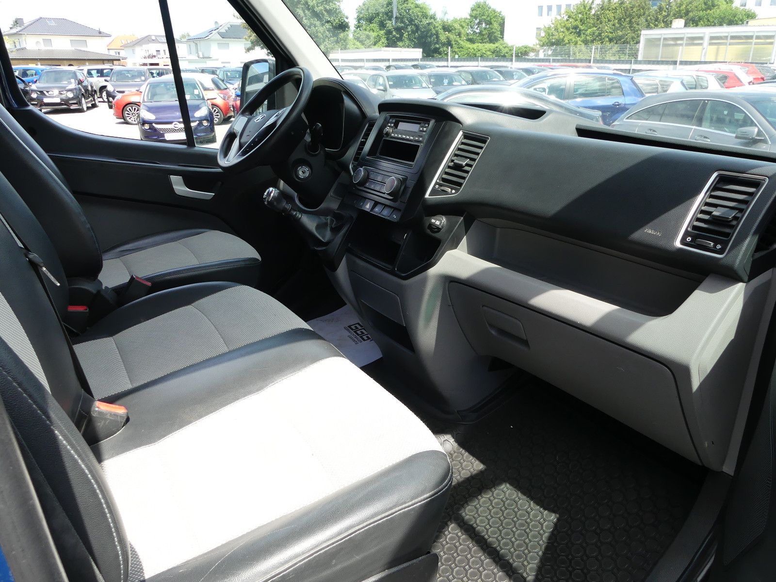Fahrzeugabbildung Hyundai H350 Kasten Kasten L3H2 Profi