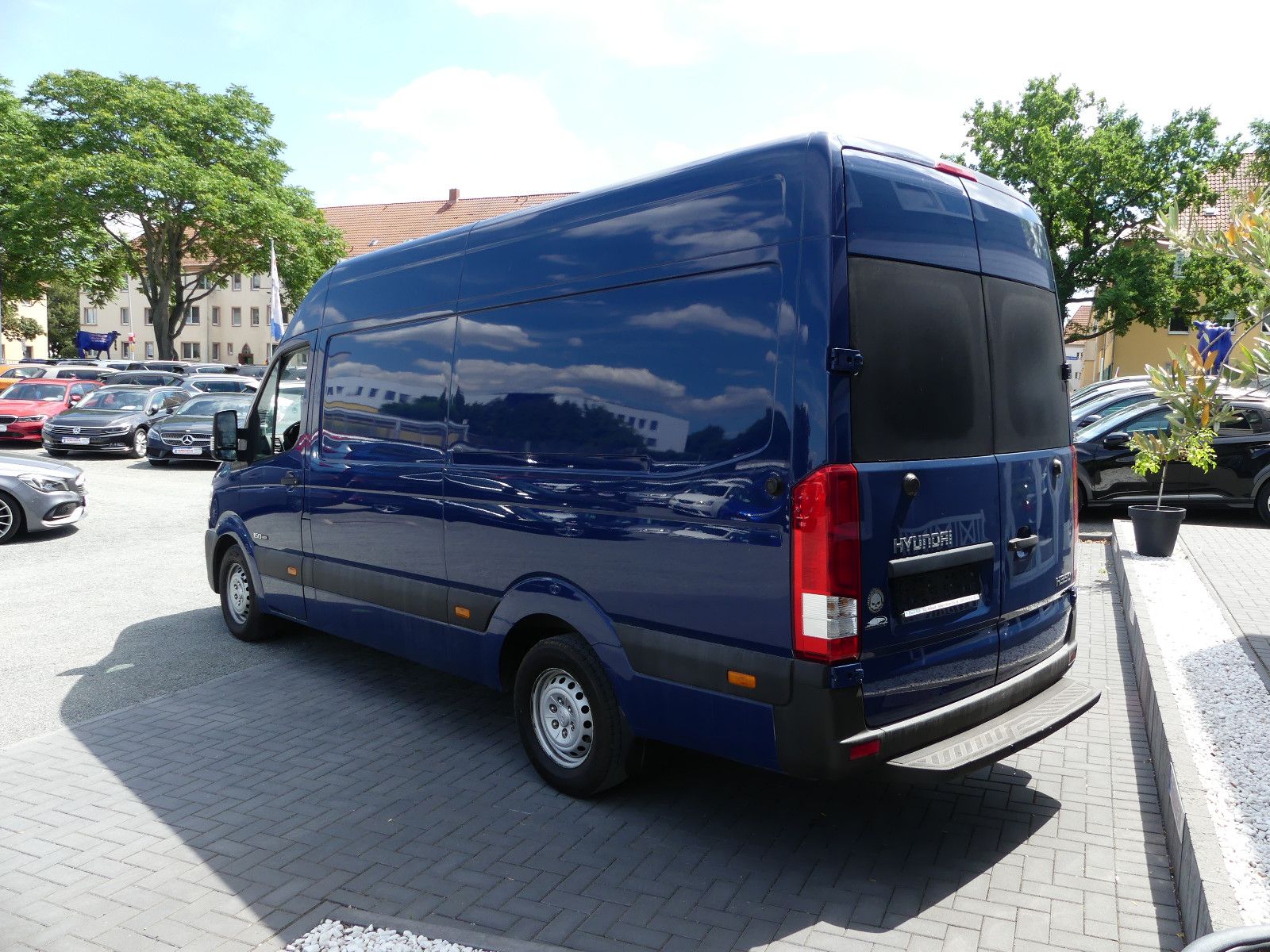 Fahrzeugabbildung Hyundai H350 Kasten Kasten L3H2 Profi