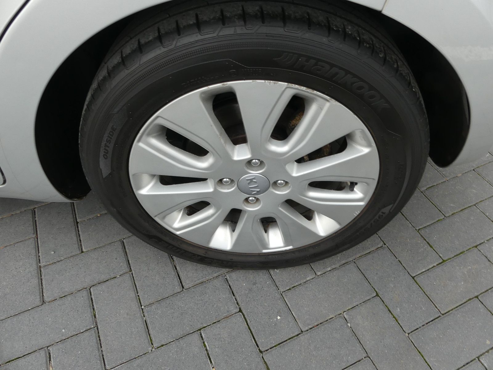 Fahrzeugabbildung Kia Rio Edition 7