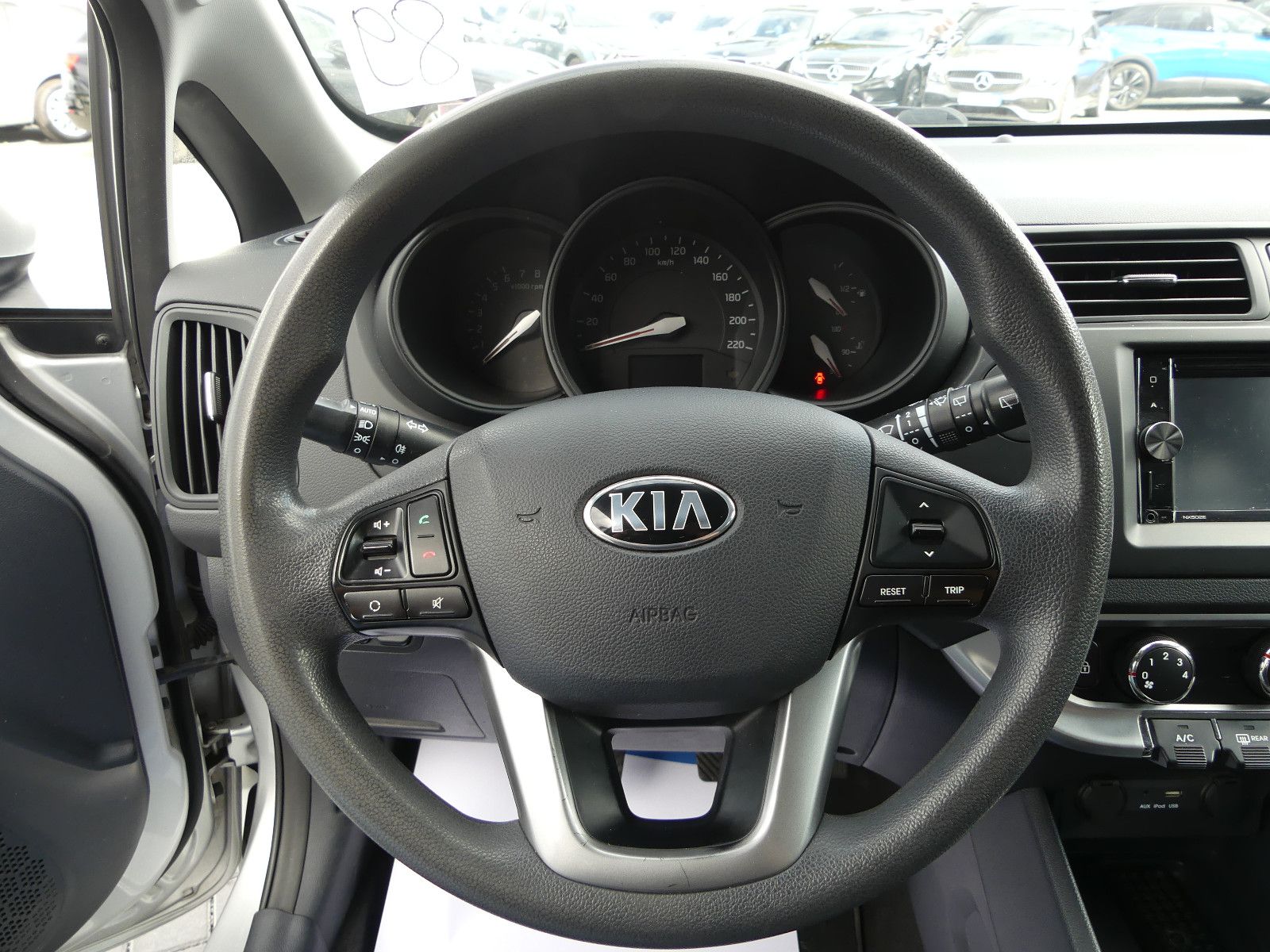 Fahrzeugabbildung Kia Rio Edition 7