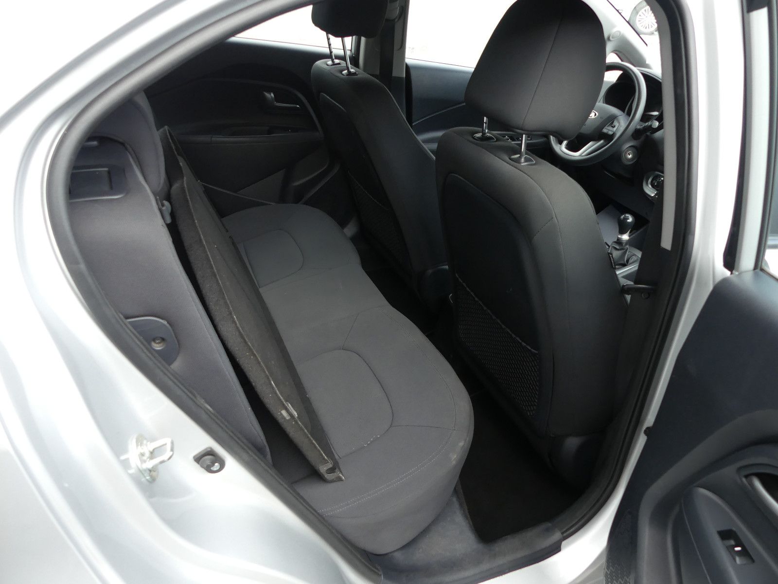 Fahrzeugabbildung Kia Rio Edition 7