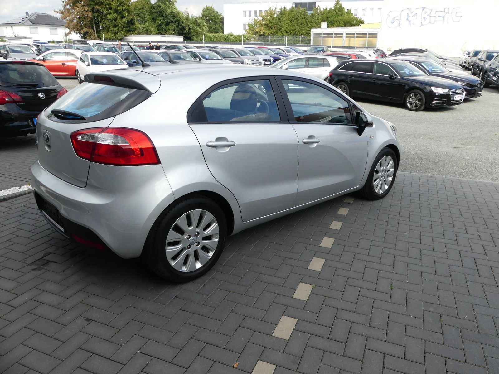 Fahrzeugabbildung Kia Rio Edition 7