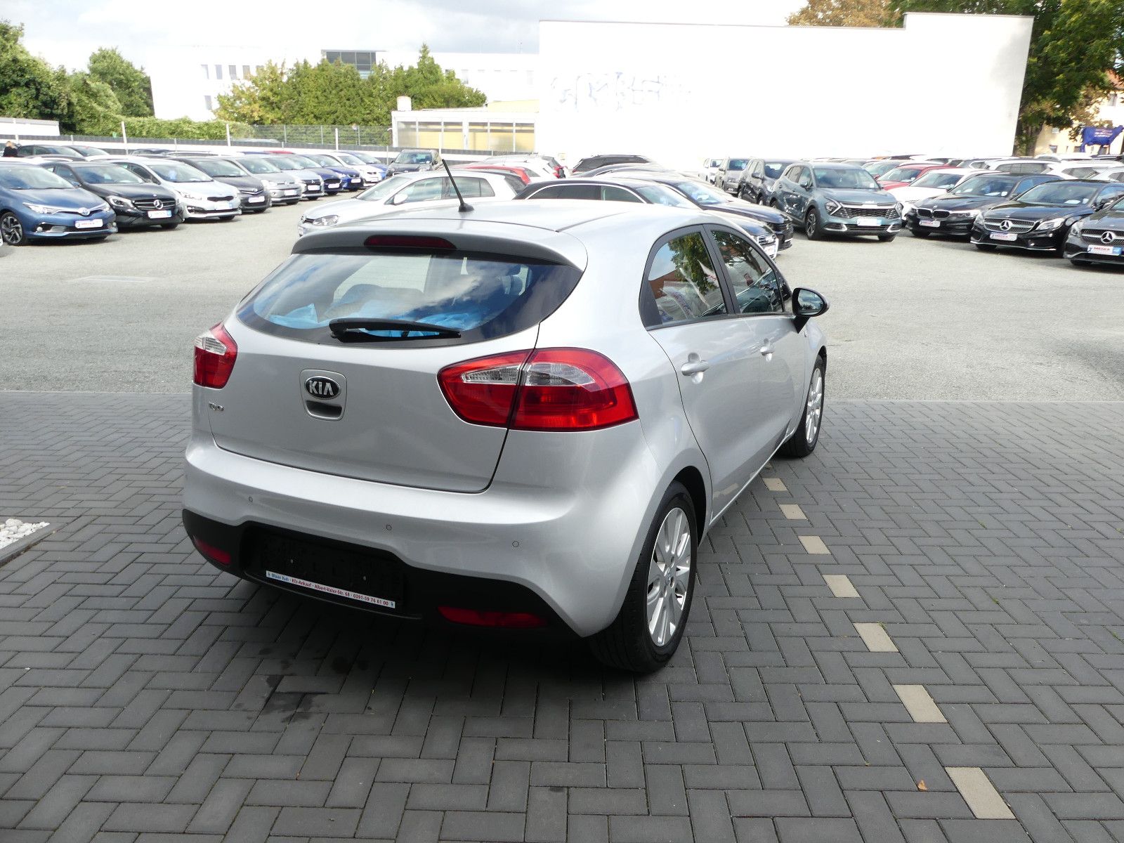 Fahrzeugabbildung Kia Rio Edition 7