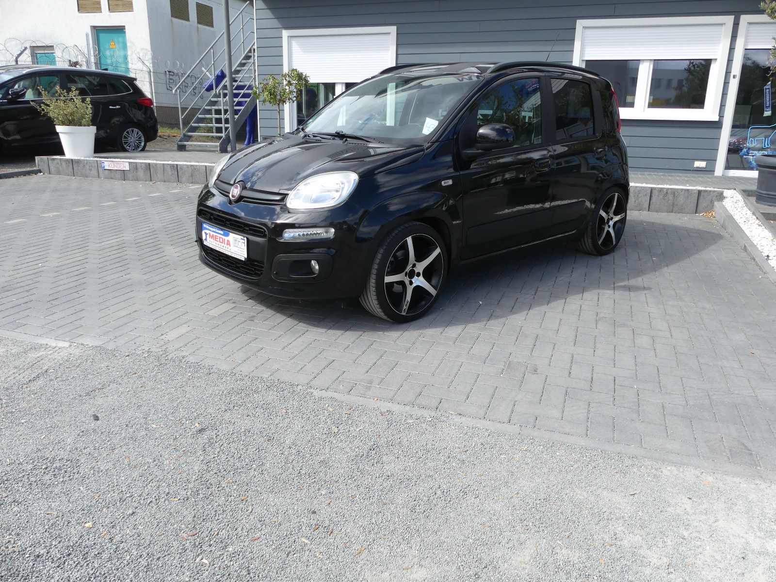 Fahrzeugabbildung Fiat Panda Lounge