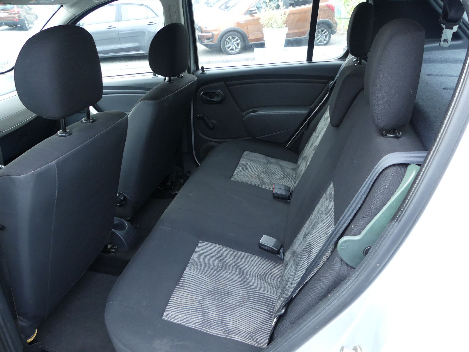 Fahrzeugabbildung Dacia Sandero Ambiance