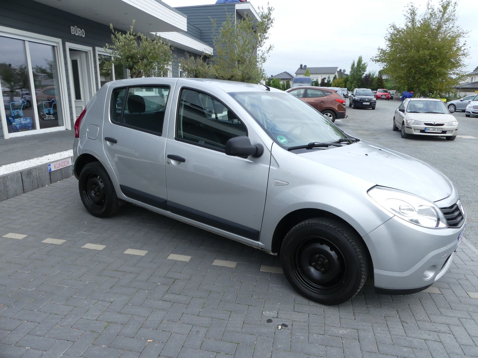 Fahrzeugabbildung Dacia Sandero Ambiance