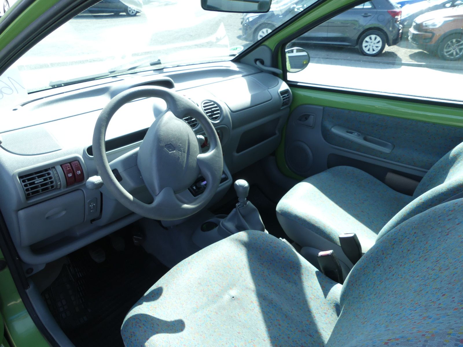 Fahrzeugabbildung Renault Twingo 1.2 Authentique