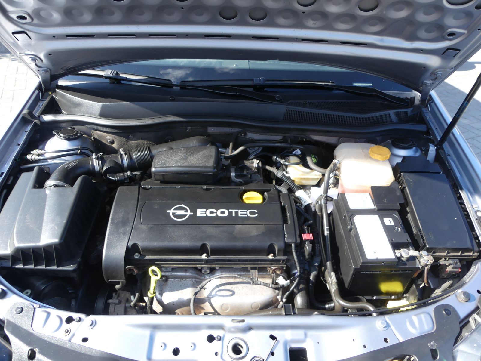 Fahrzeugabbildung Opel Astra H Lim. Elegance