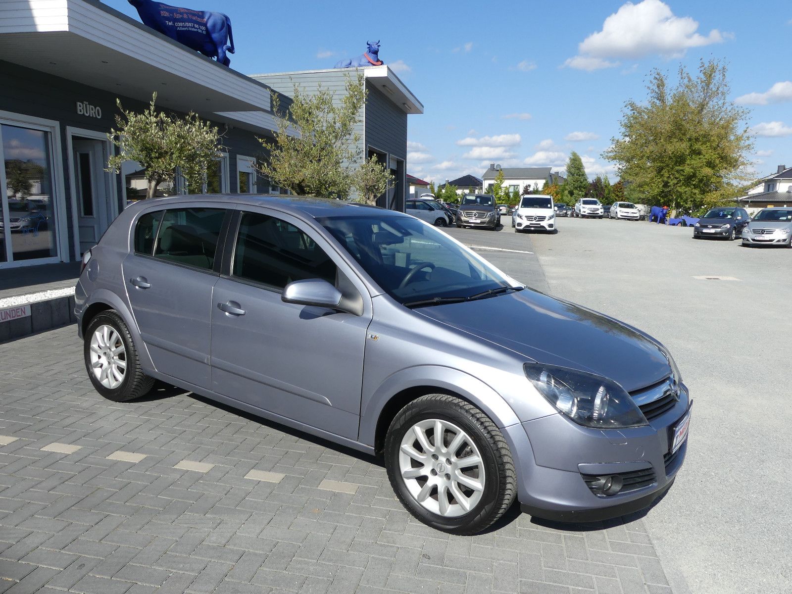 Fahrzeugabbildung Opel Astra H Lim. Elegance