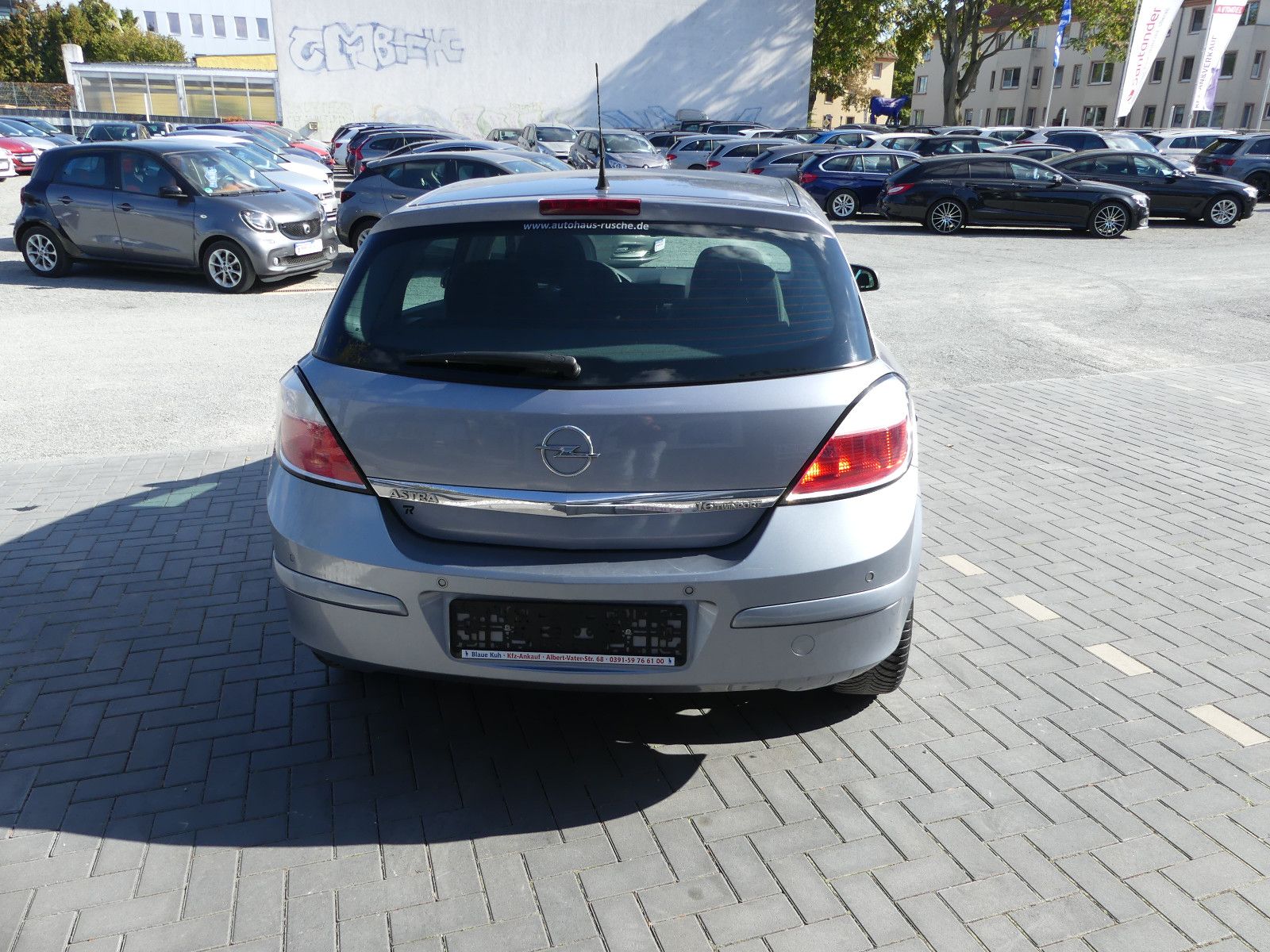 Fahrzeugabbildung Opel Astra H Lim. Elegance