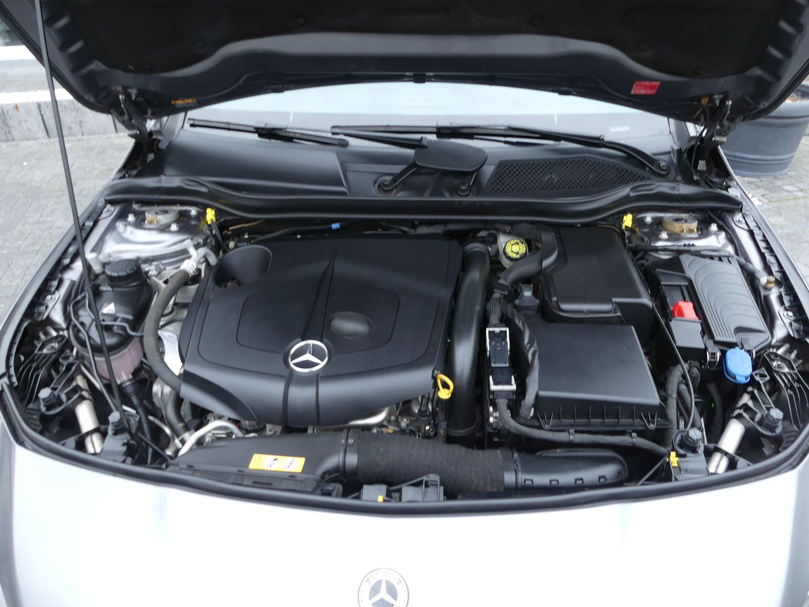 Fahrzeugabbildung Mercedes-Benz CLA 220 CLA -Klasse Shooting Brake CDI / d