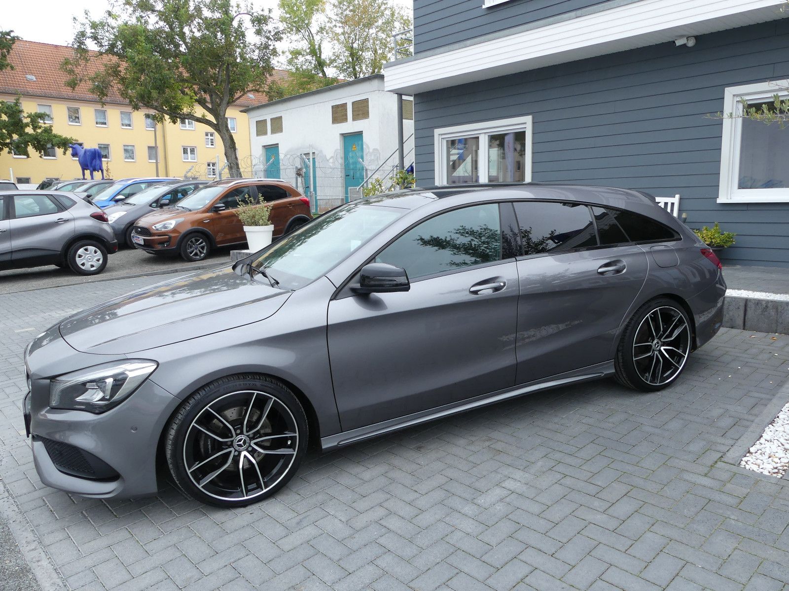 Fahrzeugabbildung Mercedes-Benz CLA 220 CLA -Klasse Shooting Brake CDI / d