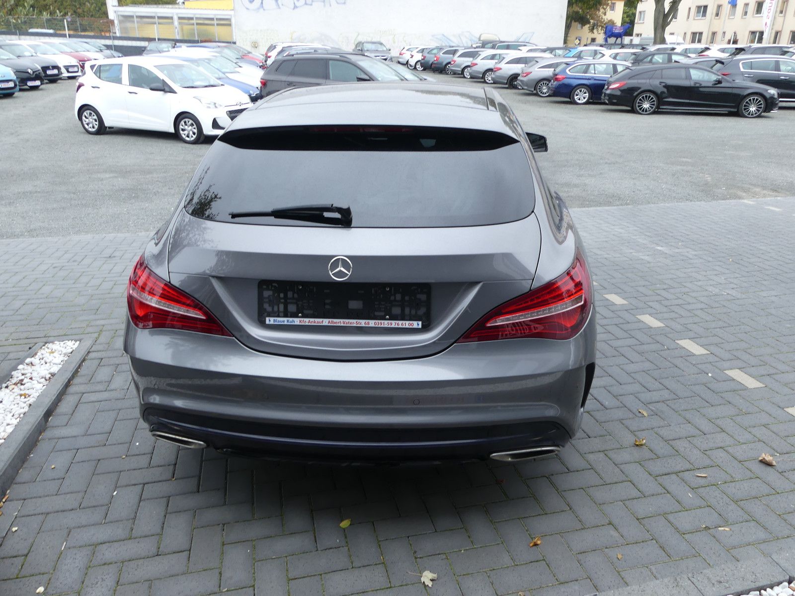 Fahrzeugabbildung Mercedes-Benz CLA 220 CLA -Klasse Shooting Brake CDI / d