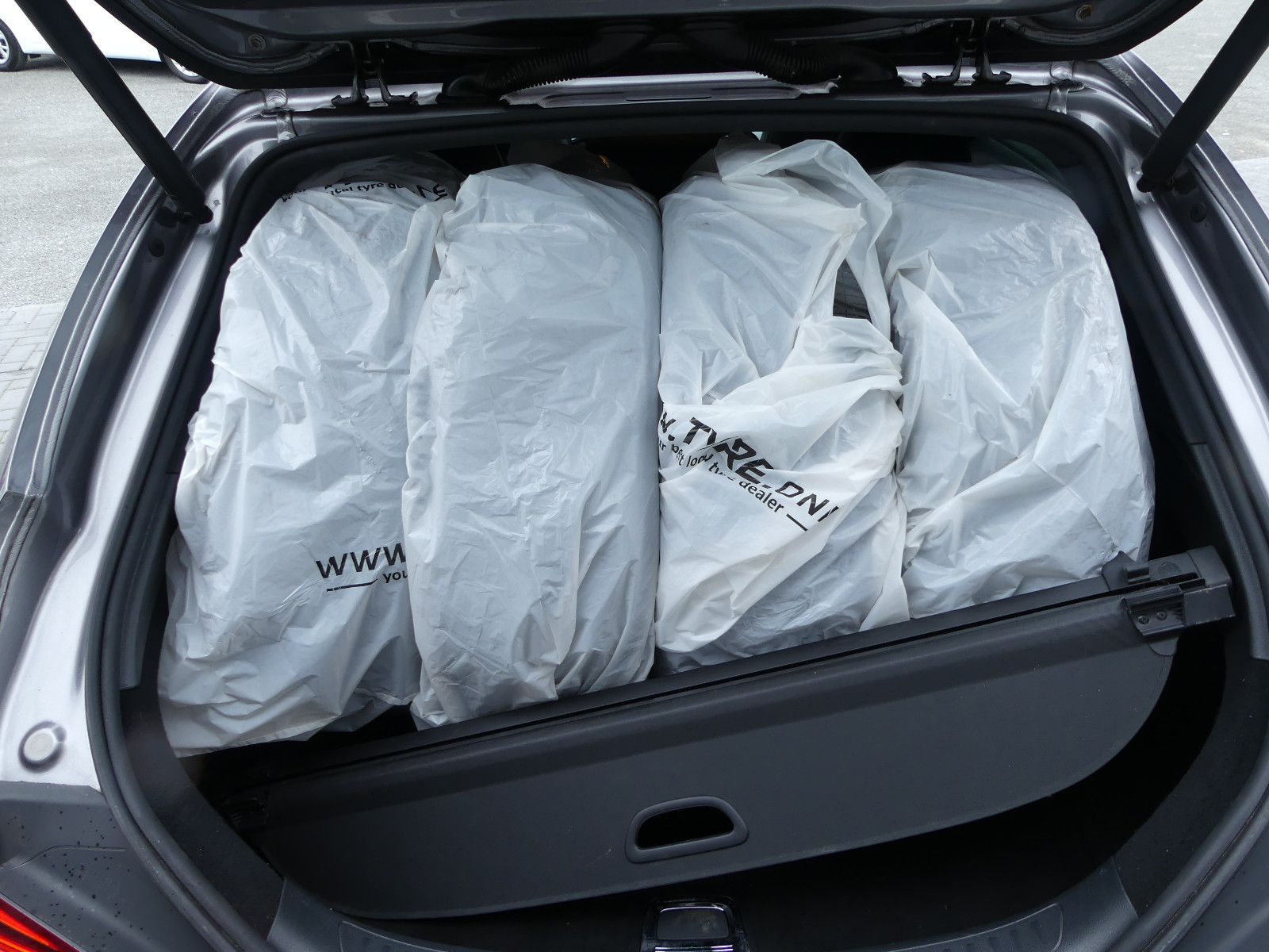 Fahrzeugabbildung Mercedes-Benz CLA 220 CLA -Klasse Shooting Brake CDI / d