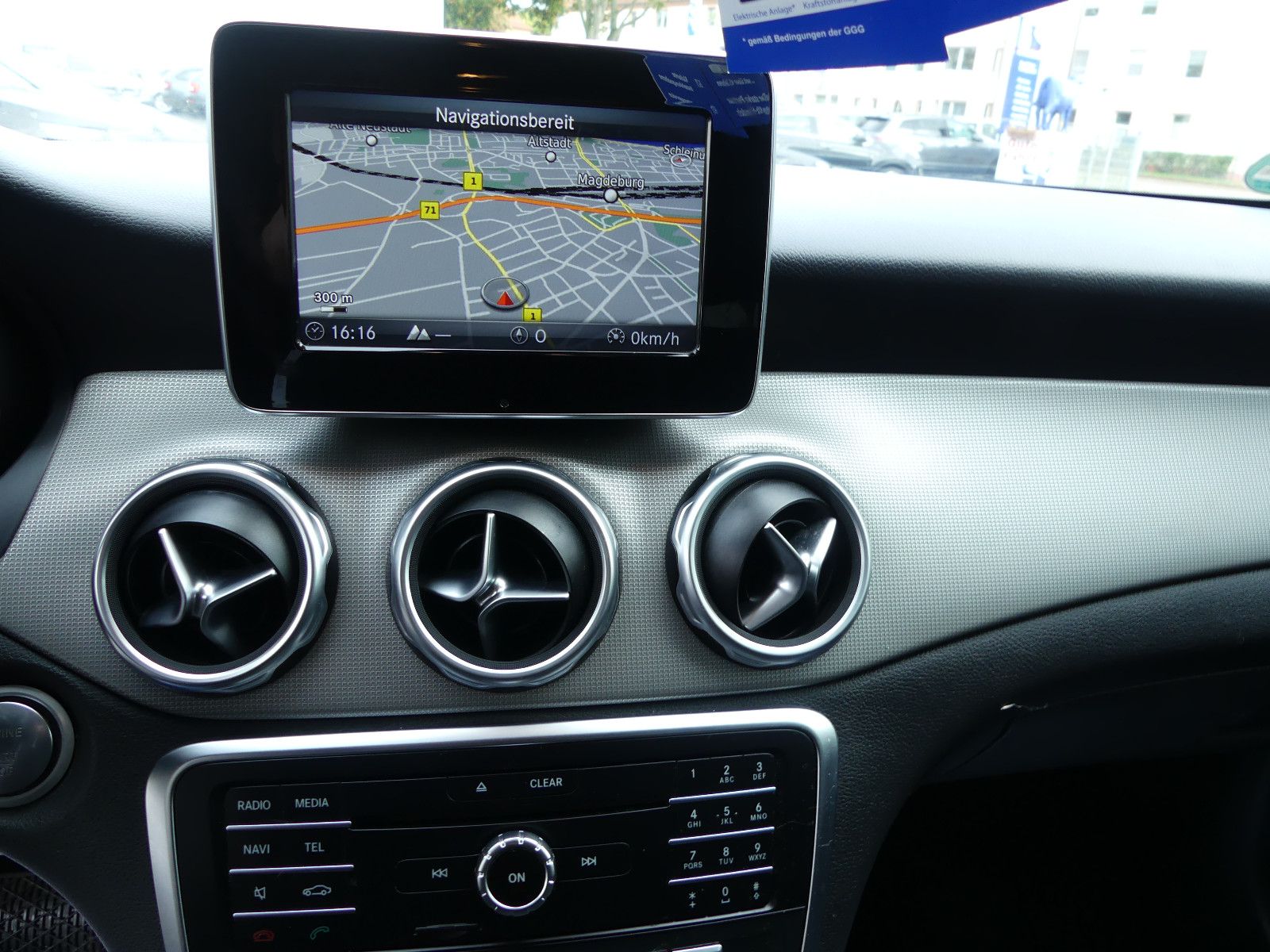 Fahrzeugabbildung Mercedes-Benz GLA 200 GLA -Klasse GLA 200