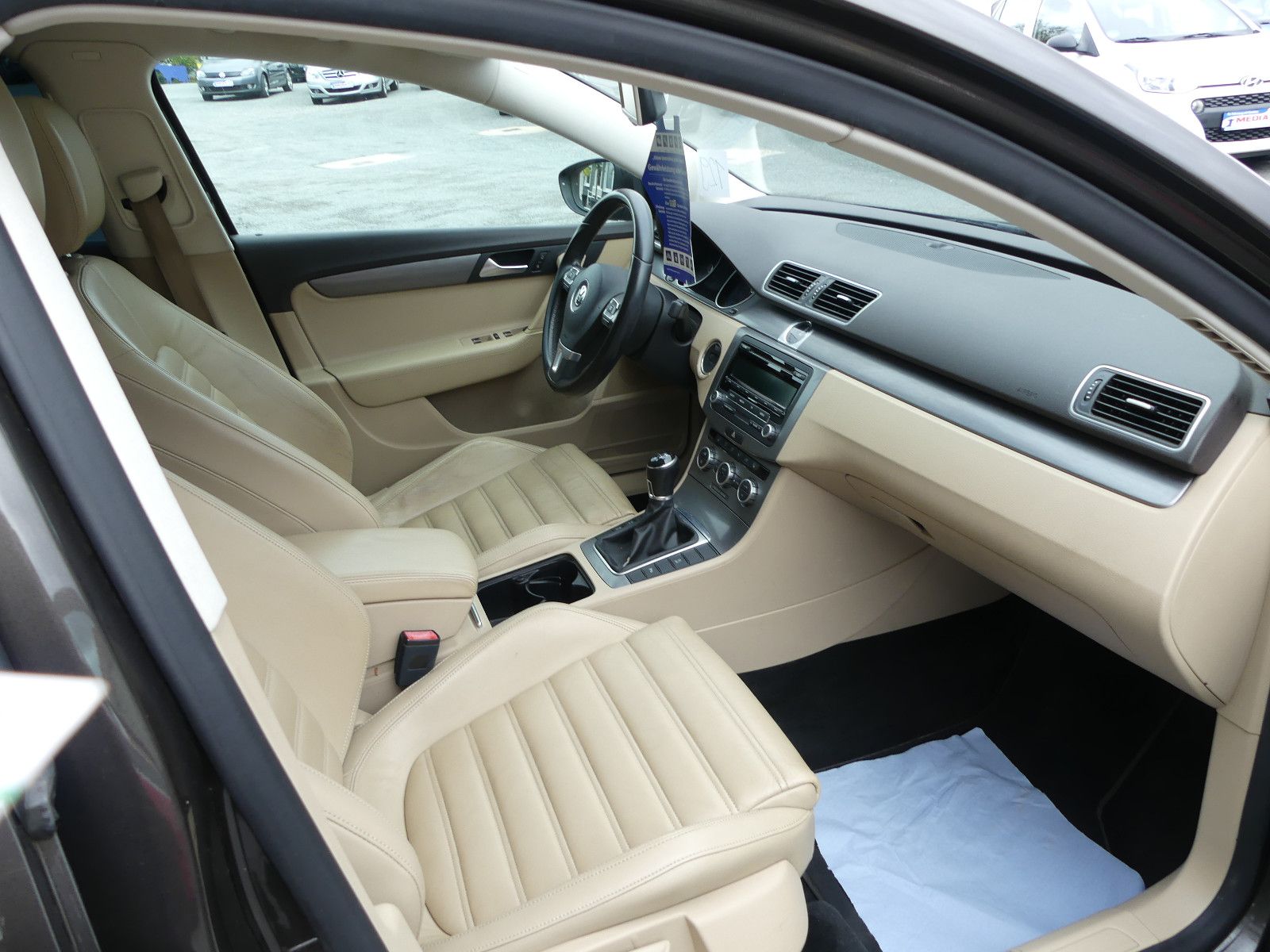 Fahrzeugabbildung Volkswagen Passat