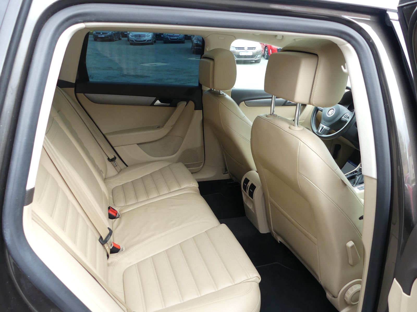 Fahrzeugabbildung Volkswagen Passat