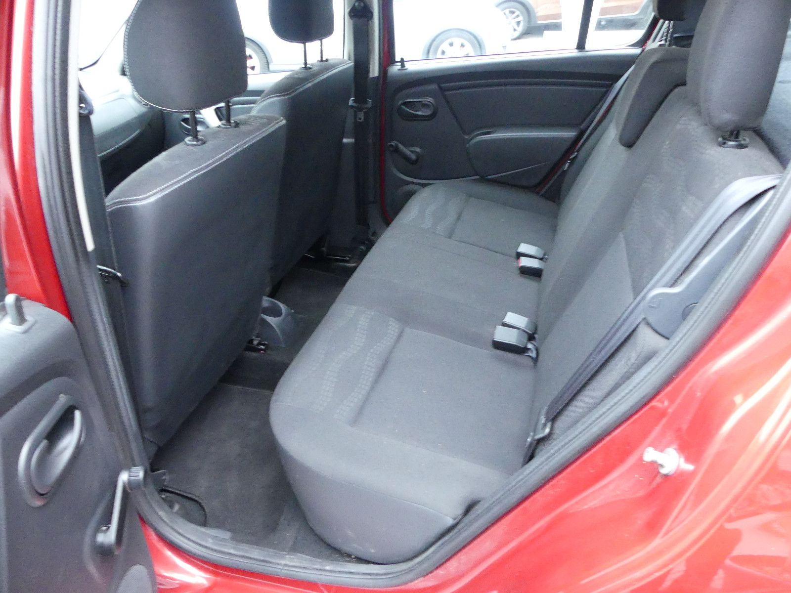 Fahrzeugabbildung Dacia Sandero Stepway