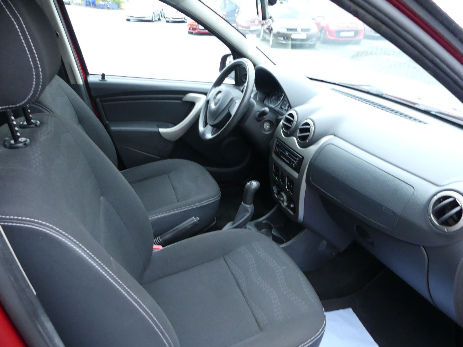 Fahrzeugabbildung Dacia Sandero Stepway