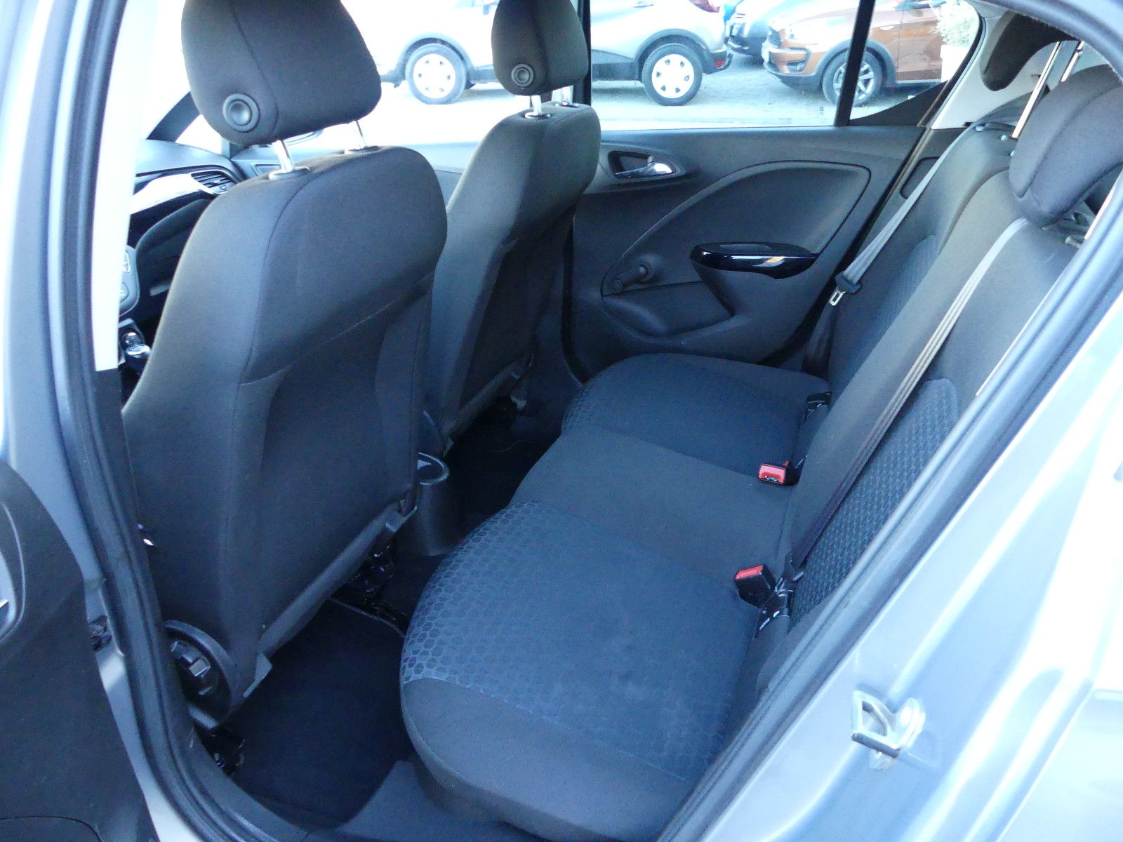 Fahrzeugabbildung Opel Corsa E Edition 1.4
