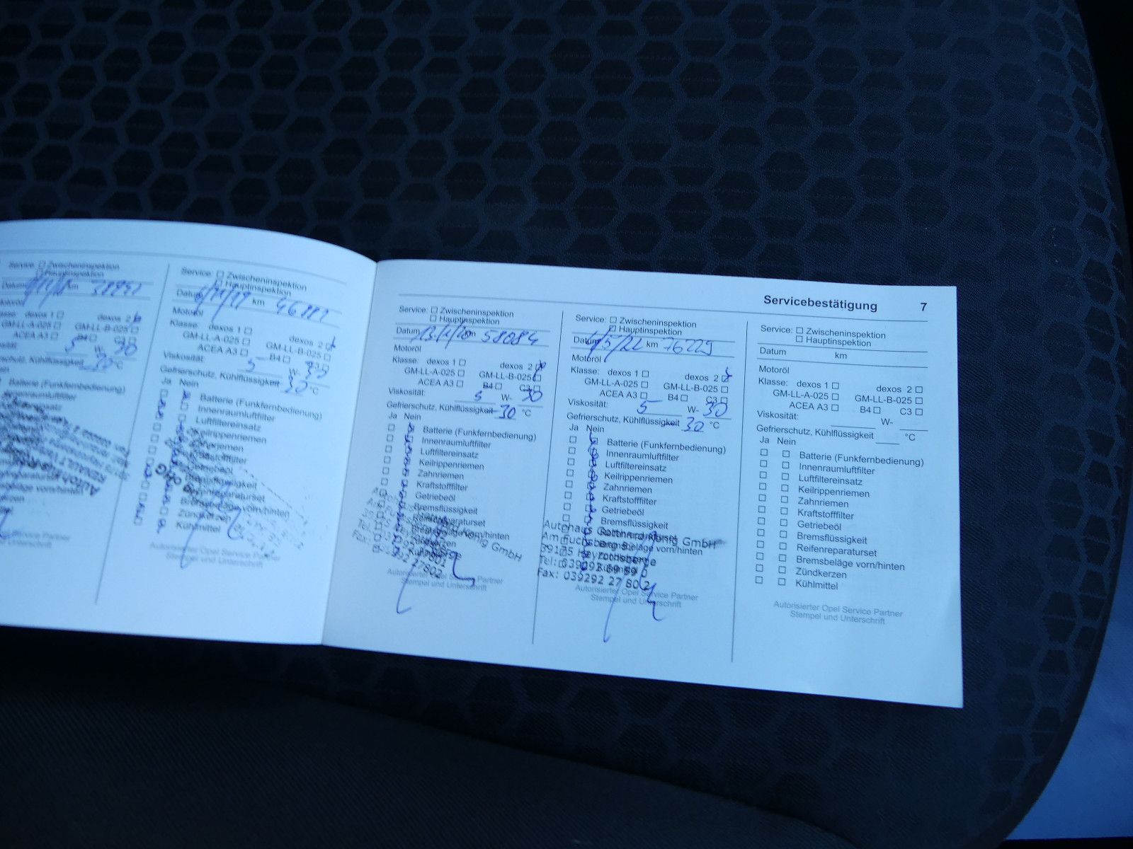 Fahrzeugabbildung Opel Corsa E Edition 1.4