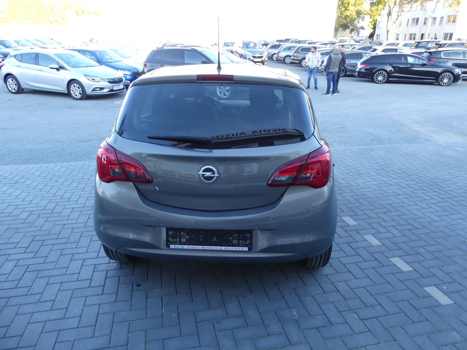 Fahrzeugabbildung Opel Corsa E Edition 1.4