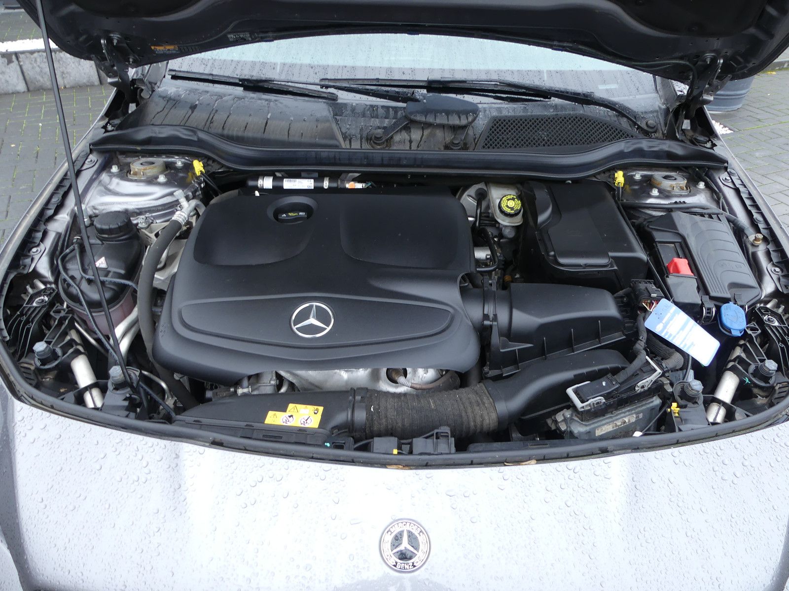 Fahrzeugabbildung Mercedes-Benz CLA -Klasse Shooting Brake CLA 200, AMG- Line