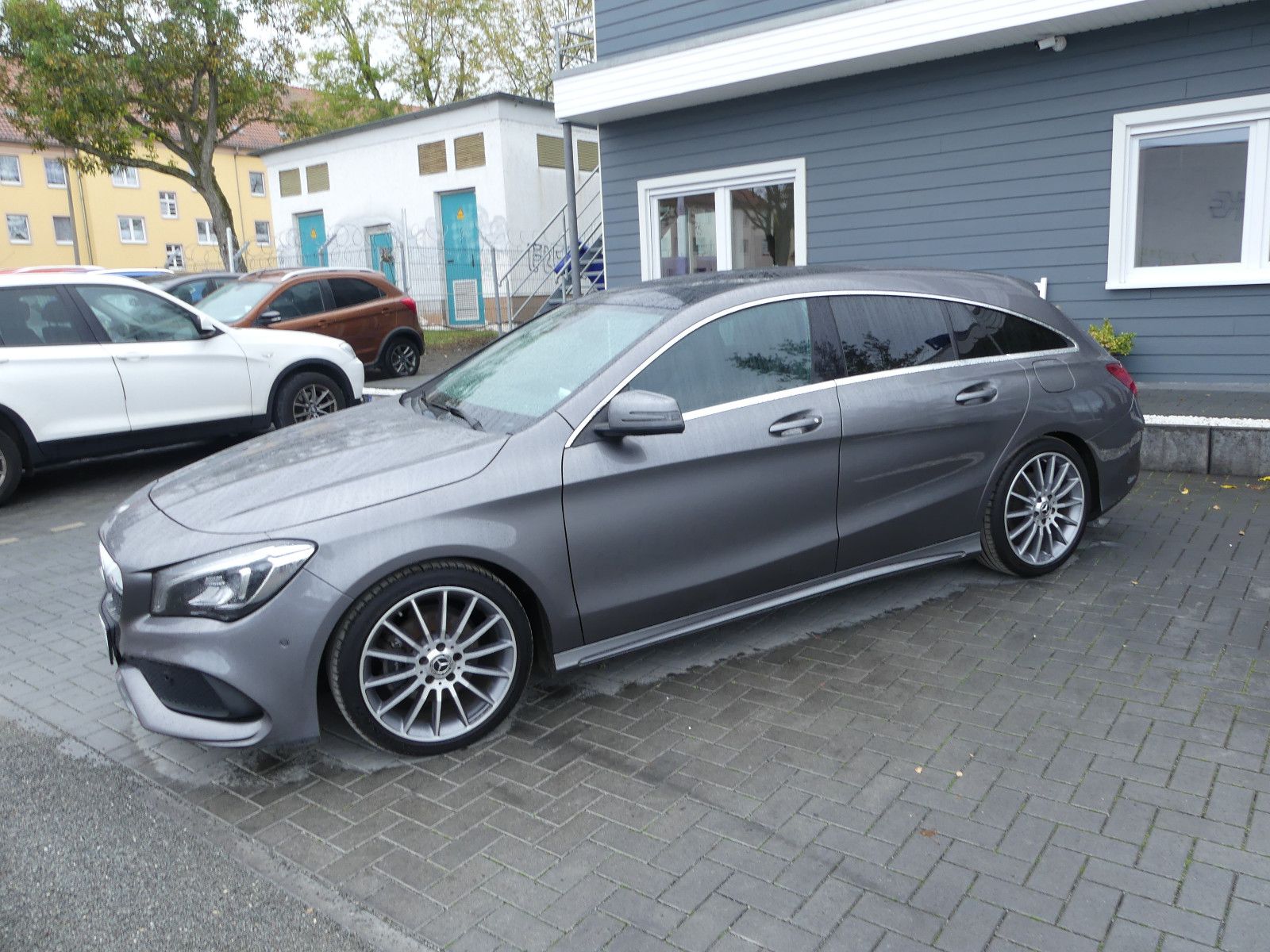 Fahrzeugabbildung Mercedes-Benz CLA -Klasse Shooting Brake CLA 200, AMG- Line