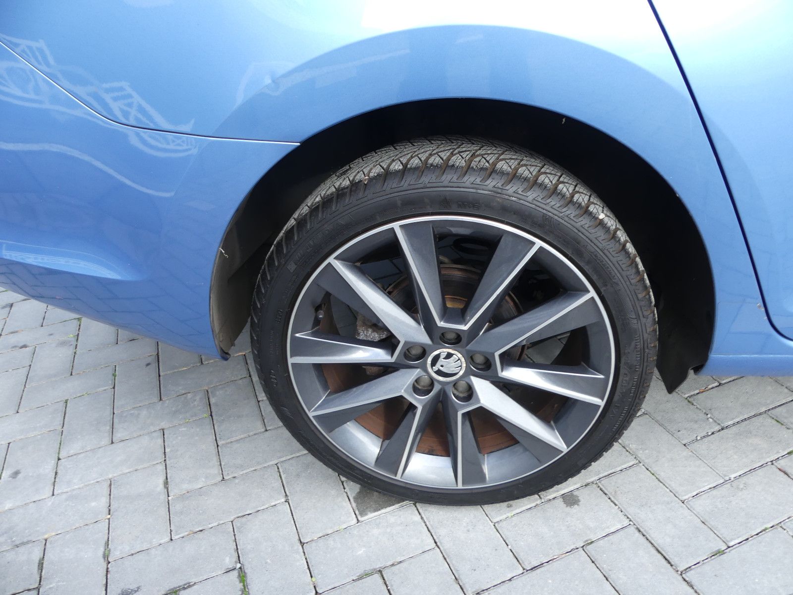 Fahrzeugabbildung SKODA Rapid 1.4 TSI DSG Edition, Automatik