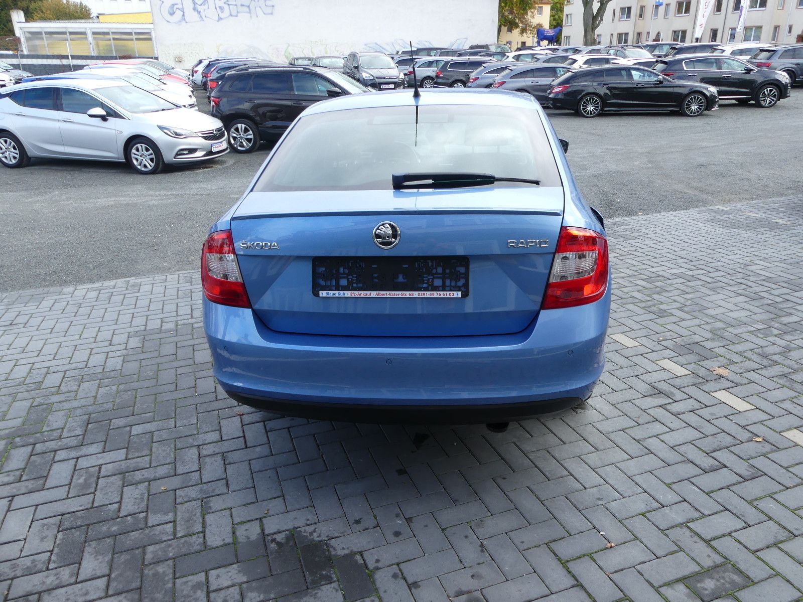 Fahrzeugabbildung SKODA Rapid 1.4 TSI DSG Edition, Automatik