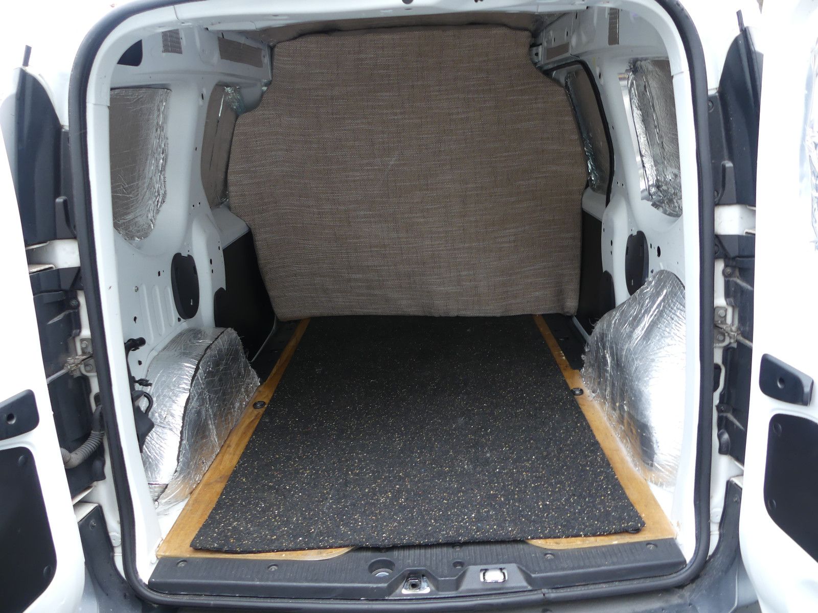 Fahrzeugabbildung Dacia Dokker Express Ambiance, 1. Hand