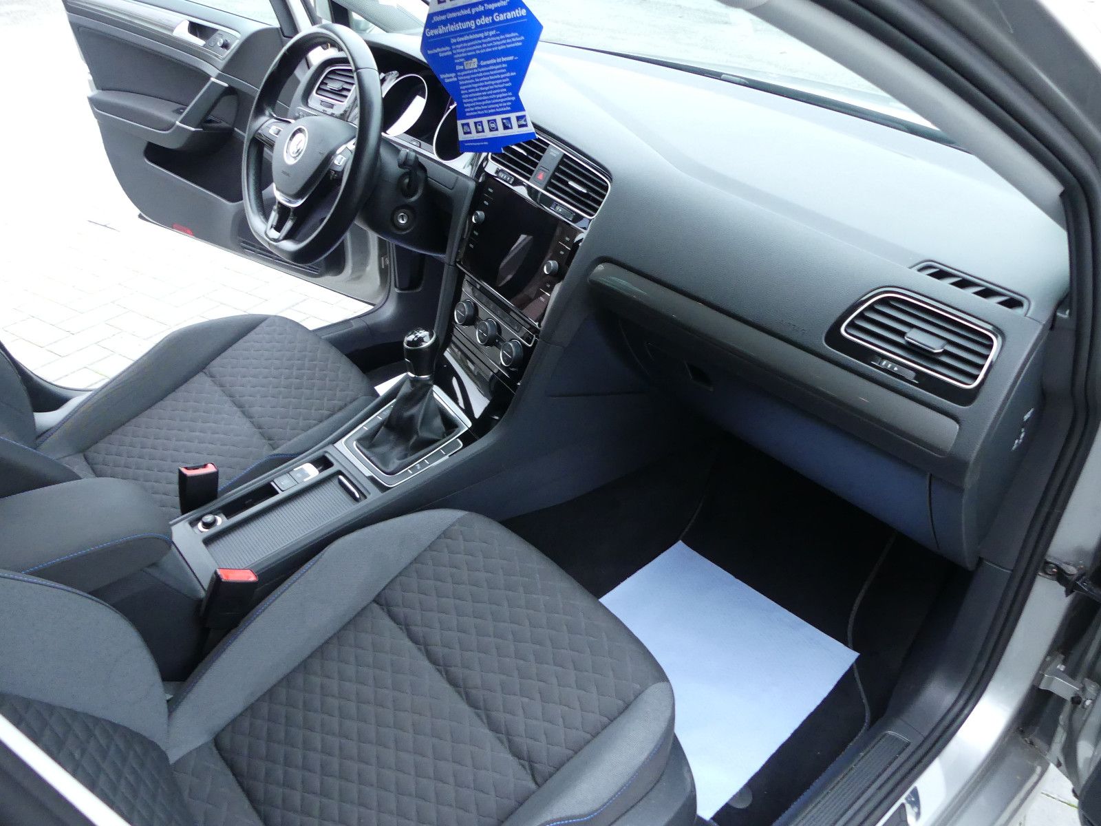 Fahrzeugabbildung Volkswagen Golf VII Variant Join BlueMotion