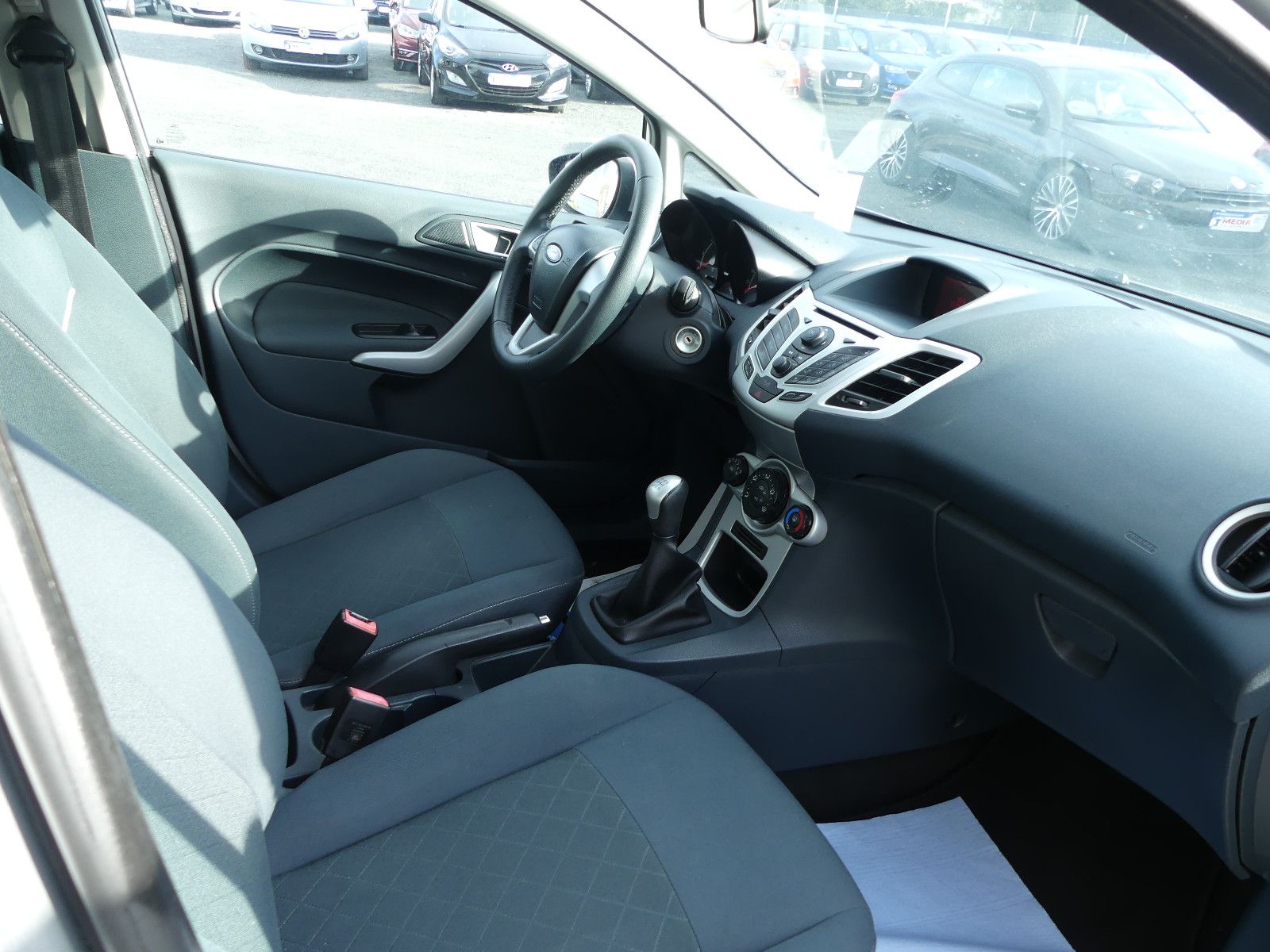 Fahrzeugabbildung Ford Fiesta Champions Edition