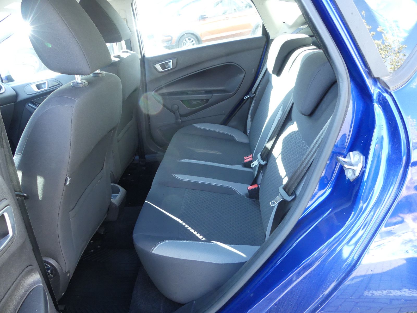 Fahrzeugabbildung Ford Fiesta Celebration, *SITZHEIZUNG*