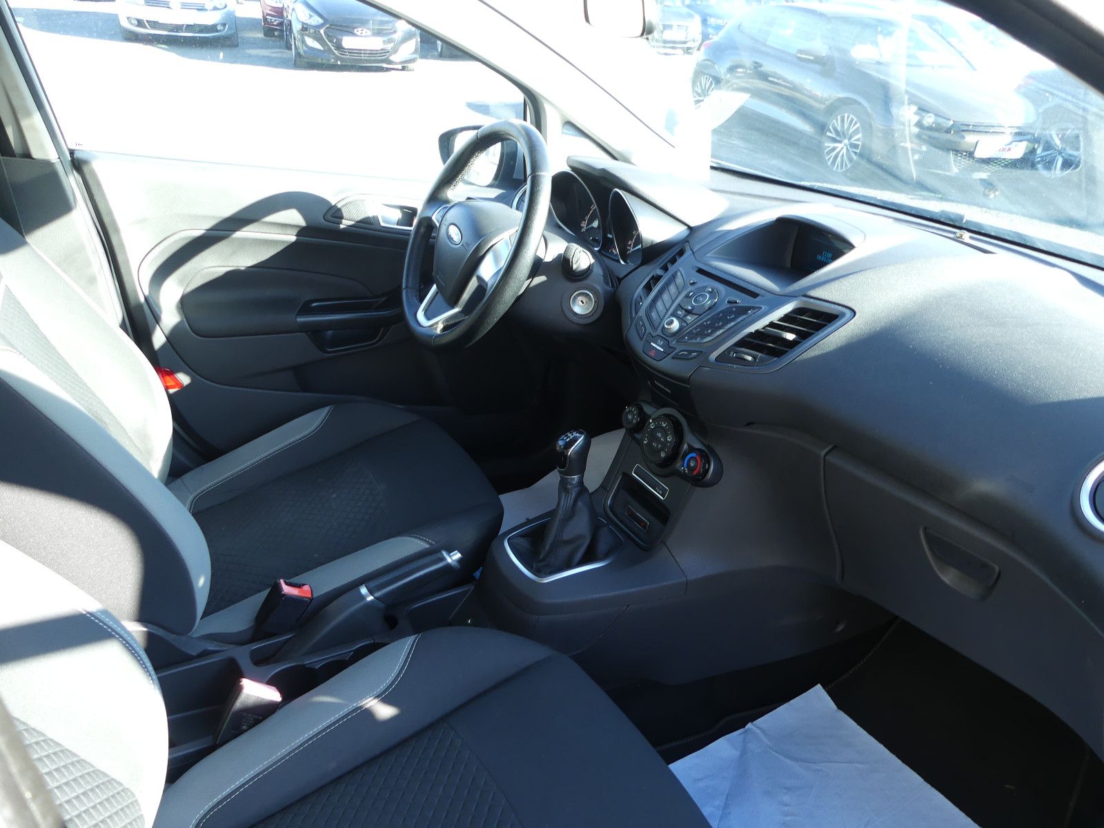 Fahrzeugabbildung Ford Fiesta Trend