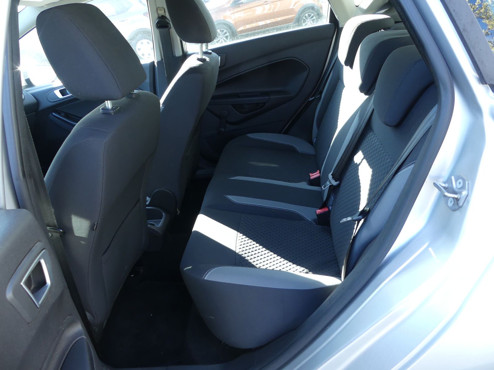 Fahrzeugabbildung Ford Fiesta Trend